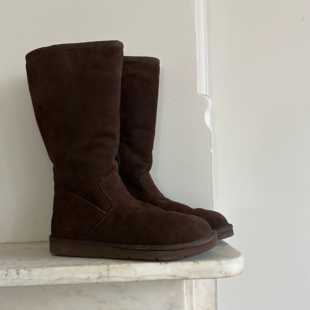 UGG 5235 ‘Sunset’ tall sheepskin lined suede boots size 8 excellent condition